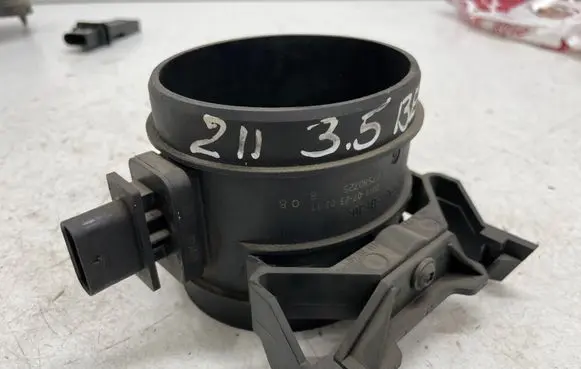 Mercedes-Benz E W211 Mass air flow meter 0280218190 A2730940948