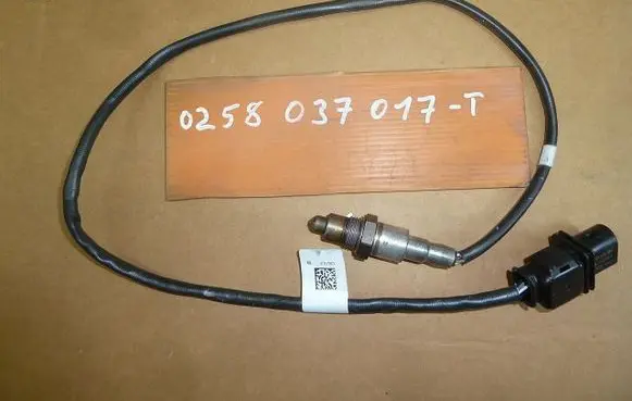 BMW X3 G01 Lambda probe sensor 0258037017T