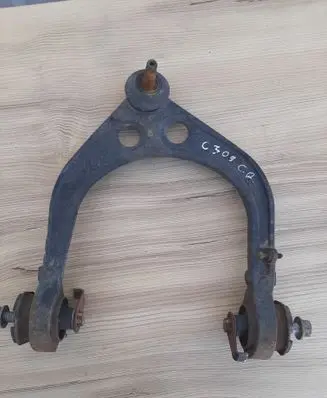 Chrysler 300C Front control arm RHD12