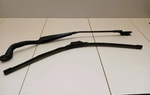 Ford S-MAX Windshield/front glass wiper blade 6M2117526FC