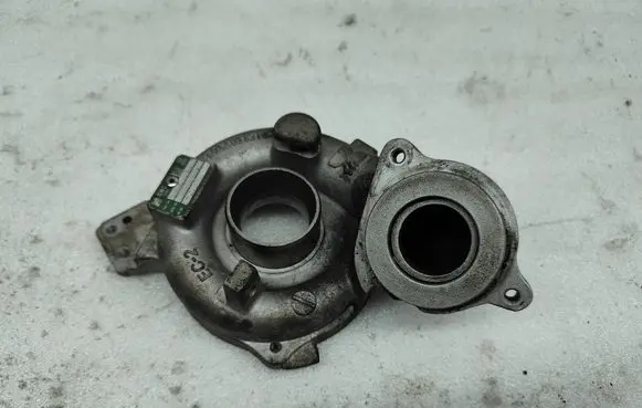 Volkswagen PASSAT B6 Turbo system vacuum part 03L253056B