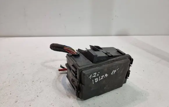Seat Ibiza V (KJ) Fuse box set 6C0907361F