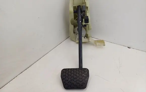 BMW 5 F10 F11 Brake pedal 6782666