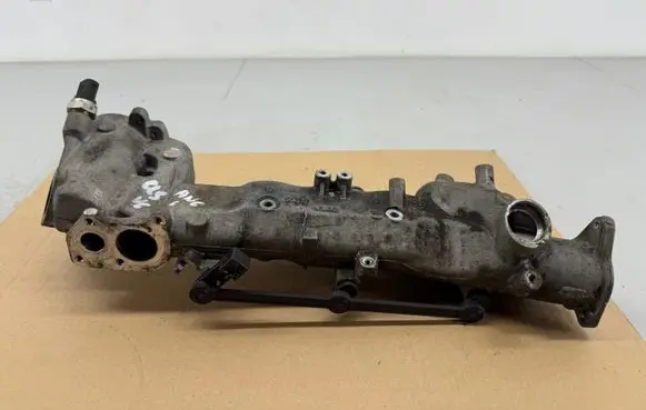 Mercedes-Benz CLS C219 Intake manifold LF00052
