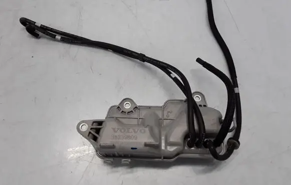 Volvo XC60 Other engine bay part