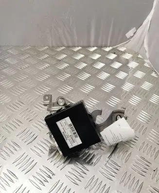 Lexus NX Hand brake control module 8905078012
