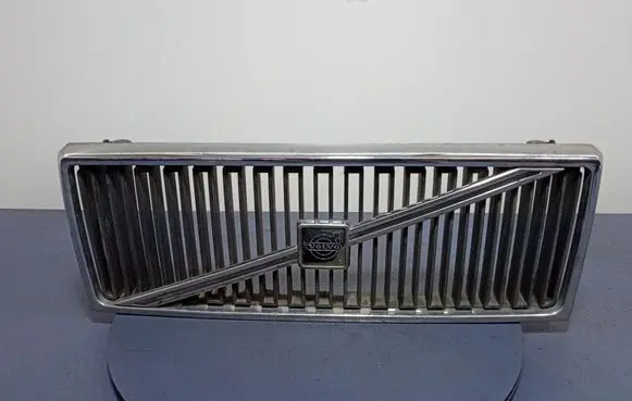 Volvo 740 Front grill