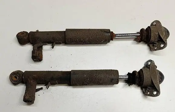 Volkswagen Scirocco Rear shock absorber/damper 1K0512009BT1 1K0512009B 09003226