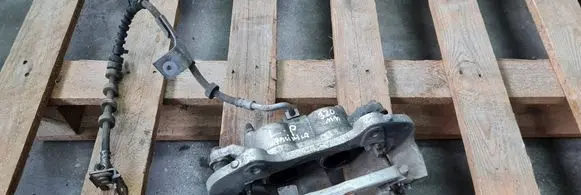 Chrysler Pacifica Front brake caliper 17986801