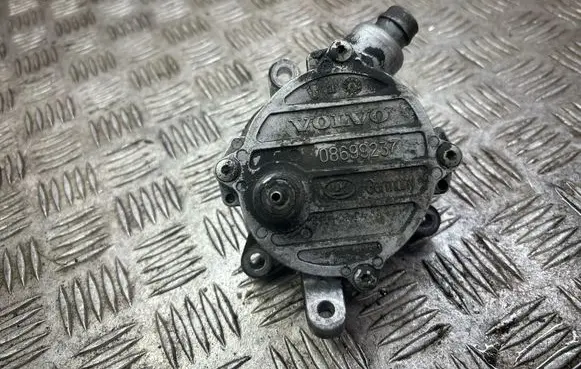 Volvo XC70 Vacuum pump 08699237