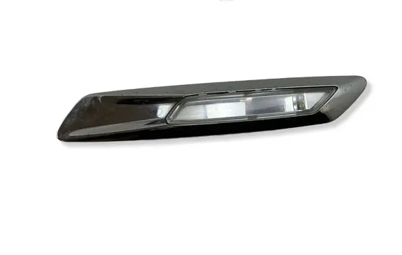 BMW 5 F10 F11 Front fender indicator light 7154168