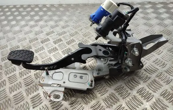 Ford Ecosport Brake pedal