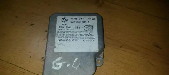 Volkswagen Golf IV Airbag control unit/module 1C0909605a 5wk43122