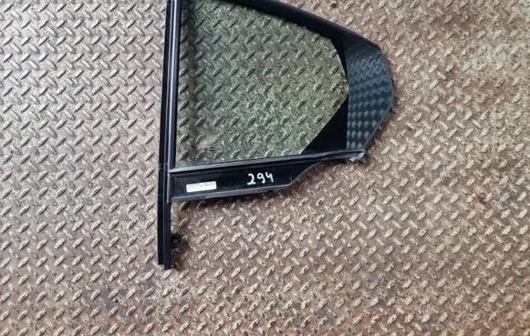 Rear vent window glass