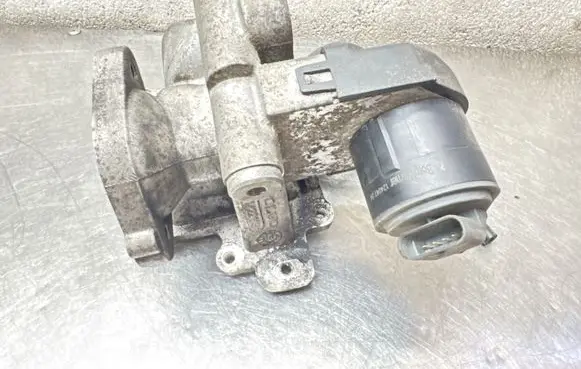 Volvo XC60 EGR valve cooler 31422119