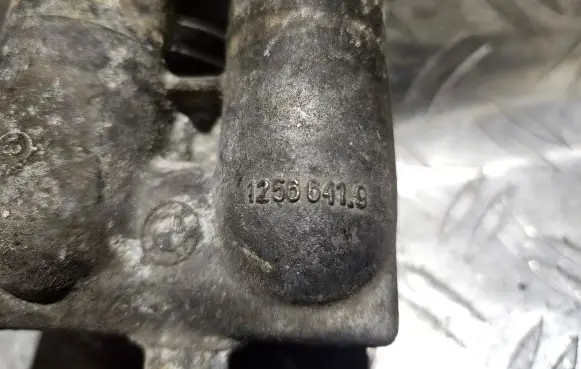 Thermostat/thermostat housing