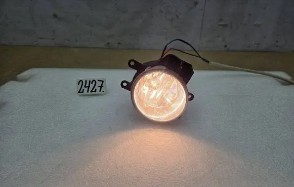 Toyota RAV 4 (XA30) Headlight/headlamp 8122047010