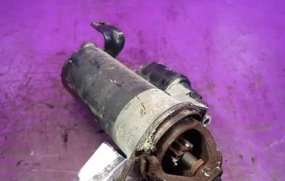 Opel Zafira A Starter motor 