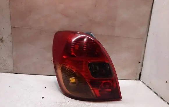 Toyota Corolla Verso E121 Rear/tail lights