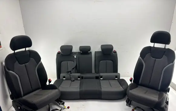 Audi Q2 - Seat set 