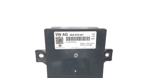 Volkswagen PASSAT B7 Voltage converter/converter module 3AA919041