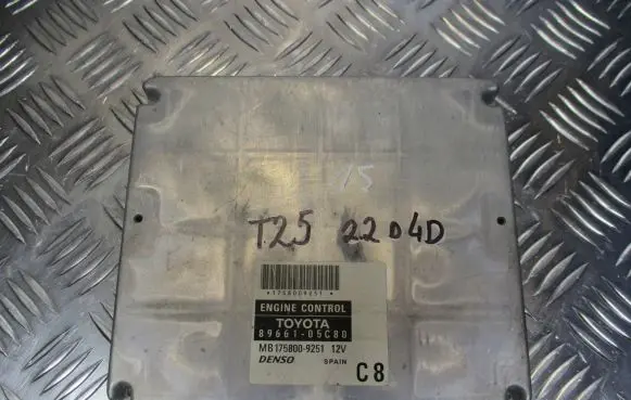 Toyota Avensis T250 Engine control unit/module 89661-05C80