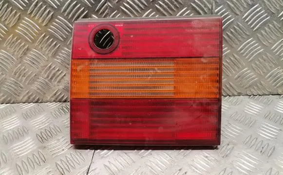 Volkswagen PASSAT B4 Tailgate rear/tail lights 3a5945108