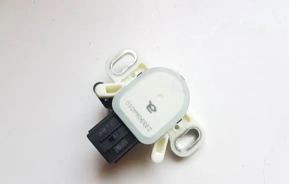Subaru Forester SK Brake pedal sensor switch 29330AA010