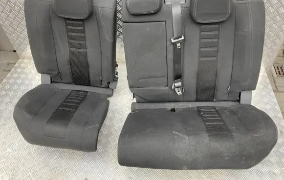 Peugeot 308 Second row seats PK10473