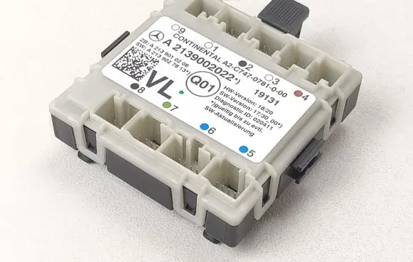 Mercedes-Benz C W205 Door control unit/module A2139002022