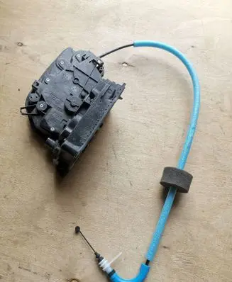 BMW 2 F45 Rear door lock 51227281940 18283810 5122729641913