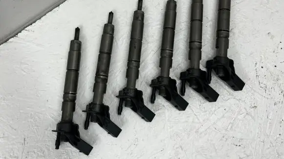Mercedes-Benz C W204 Fuel injectors set A642070