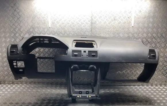 Volvo XC90 Dashboard