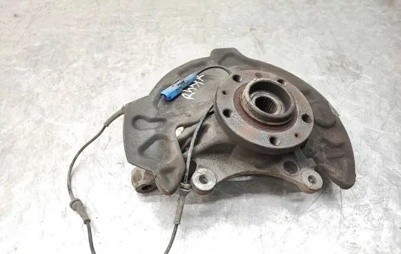 Peugeot 508 Front wheel hub spindle knuckle