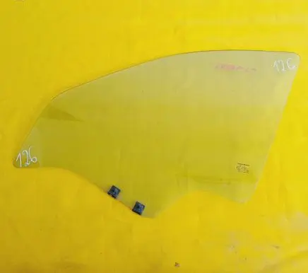Dacia Logan I Front door window glass four-door
