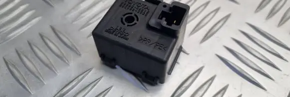 Lexus RX 330 - 350 - 400H Sensor 8665248010 0689003980