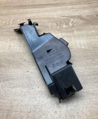 Mercedes-Benz A W176 Front bumper upper radiator grill A1768880138