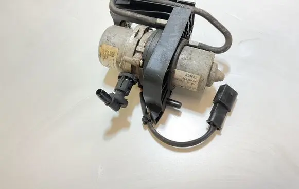 BMW 3 G20 G21 Vacuum pump 6880628 86422826 00928639
