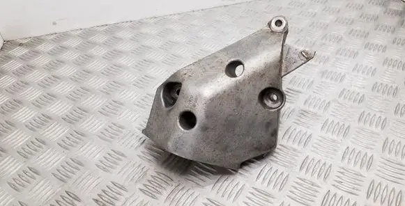 Skoda Fabia Mk1 (6Y) Engine mounting bracket 045199207H