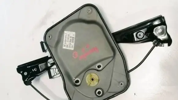 Skoda Roomster (5J) Rocker cam cover 464202 5J7837402D 211220071922