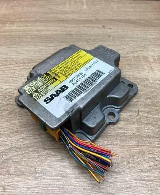 Saab 9-3 Ver1 Airbag control unit/module A0421101 05016829 WITHPLUG