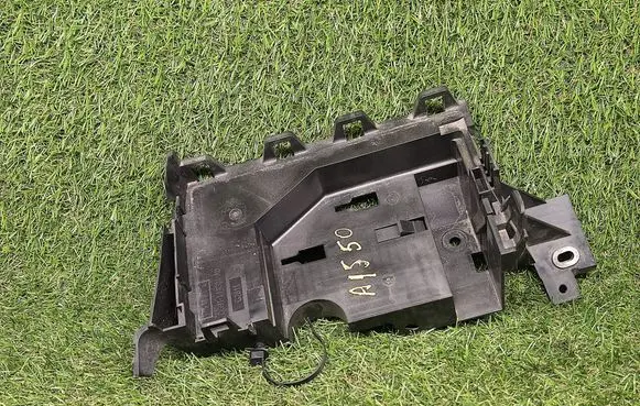 Ford Fusion II Fuse box cover DG9T14A301AD