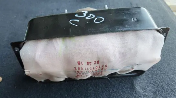Chrysler Pacifica Steering wheel airbag P5VP651X9AE