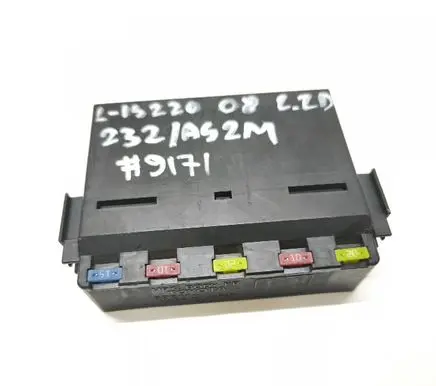 Lexus IS 220D-250-350 Fuse module 8921153020