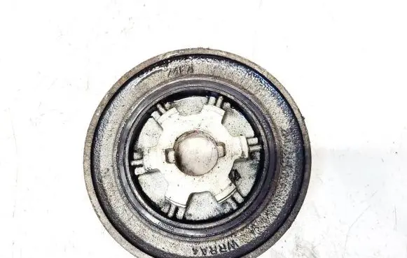 Peugeot 4007 Crankshaft pulley