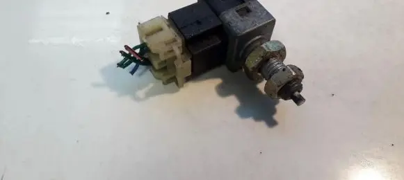 Hyundai Matrix Brake pedal sensor switch 9381038100 93810-38100