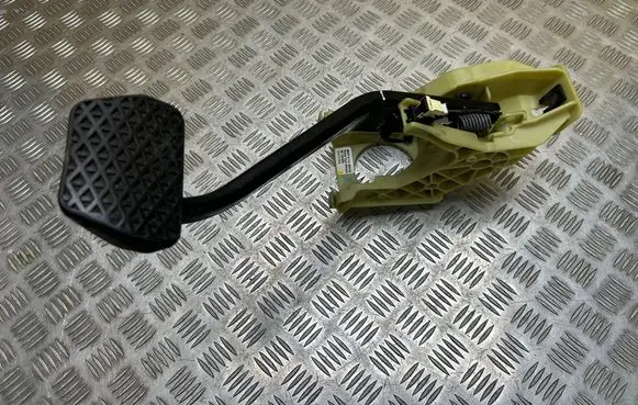 BMW X5 F15 Brake pedal 6791900 4010403B