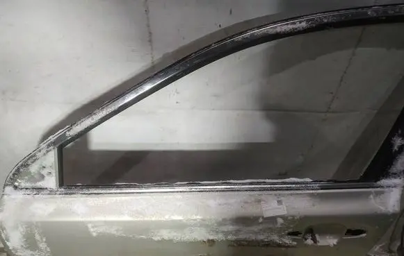 Subaru Outback Front door glass trim molding 