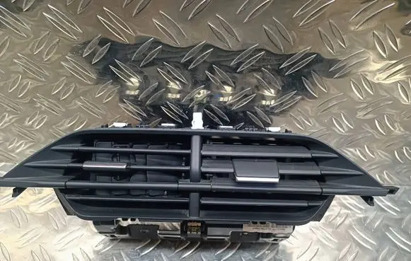 Peugeot 208 Dash center air vent grill 98234570ZD 001701212086