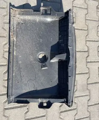 Tesla Model 3 Intercooler air guide/duct channel 15597870A